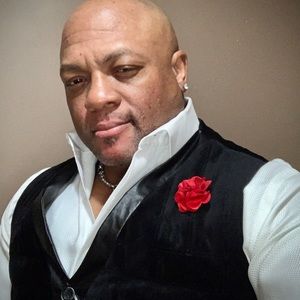 Meet your Posher, Travis